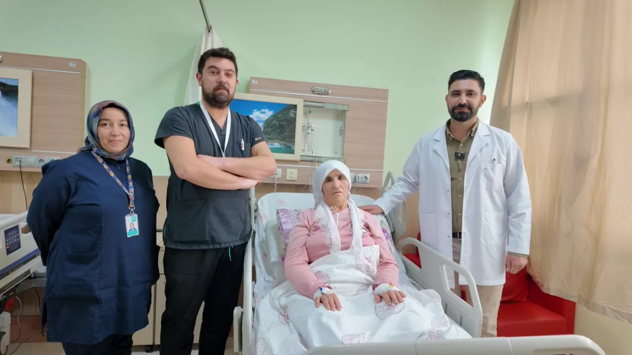 Niğde'de Böbrek Taşı Cerrahisinde Çığır Açan ECIRS Yöntemi Başarıyla Uygulandı