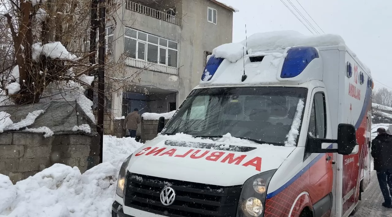 Muş'ta Özel Donanımlı Obez Ambulansı ile Hasta Nakli Gerçekleştirildi