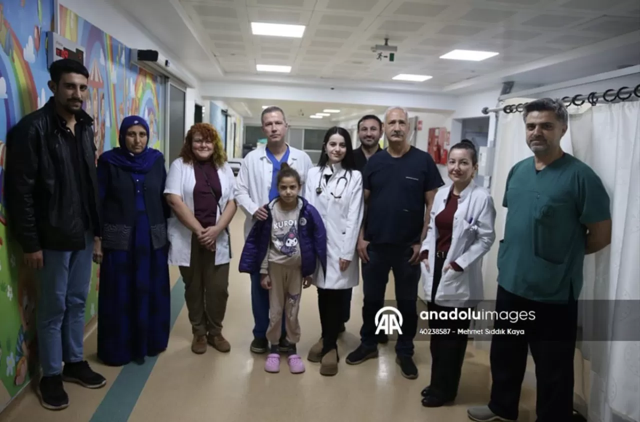 8 Yaşındaki Çocuk, ECMO Desteğiyle Yeniden Hayata Döndü