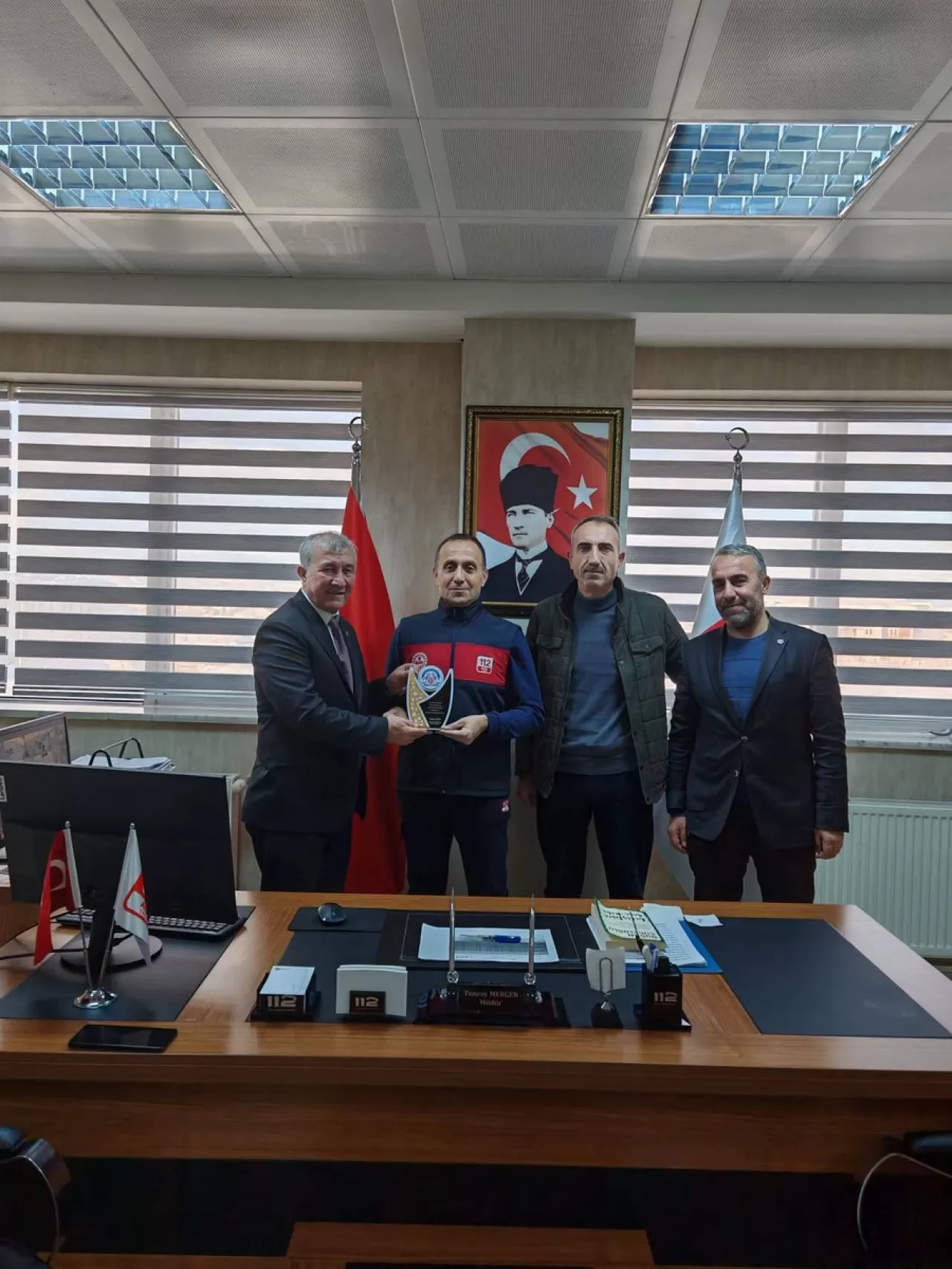 Muş'ta Muhtarlar Derneği'nden 112 Acil Çağrı Merkezi'ne Ziyaret