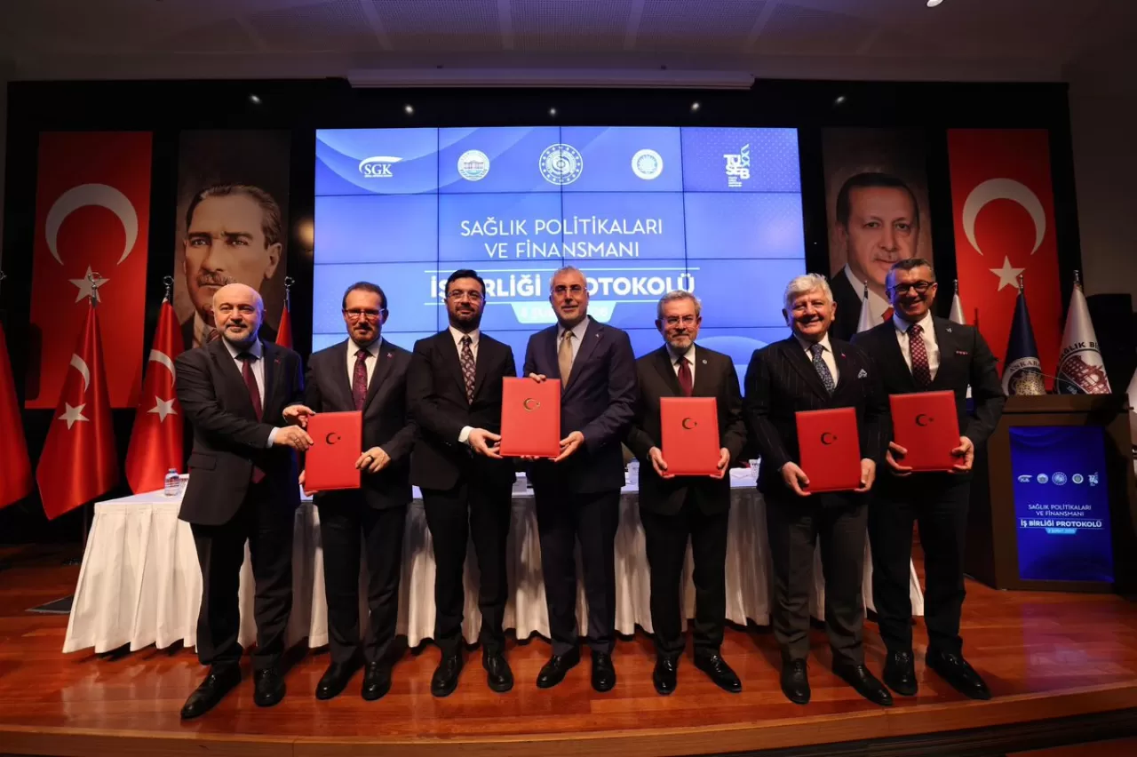 Sosyal Güvenlik Kurumu ile TÜSEB Arasında Sağlık Politikaları İş Birliği Protokolü İmzalandı