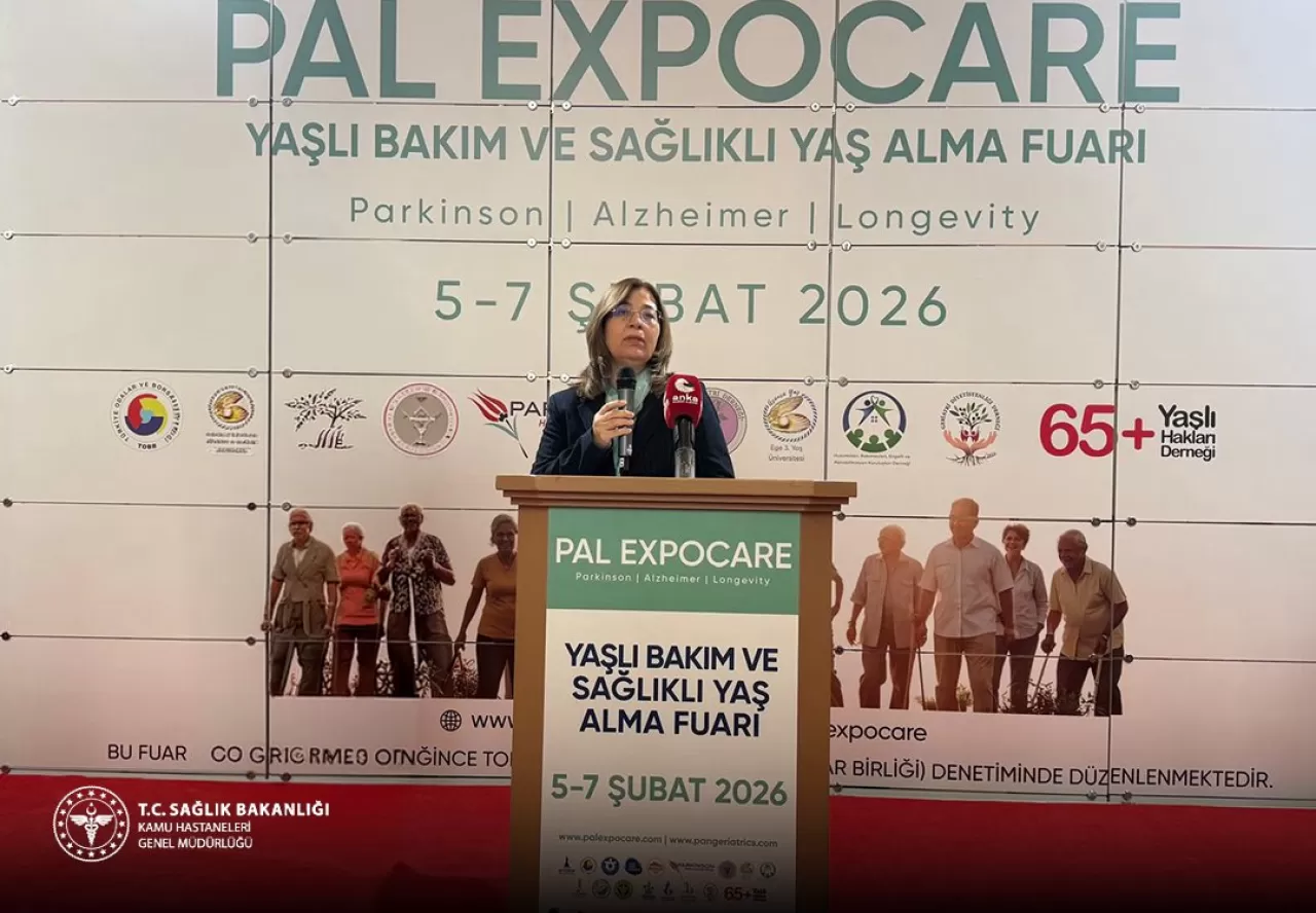 İzmir'deki Pal Expocare Fuarı'nda Yaşlı Bakım Hizmetleri Tanıtıldı