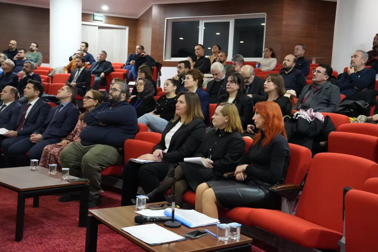 Manisa'da Acil Sağlık Hizmetleri Değerlendirme Toplantısı Yapıldı