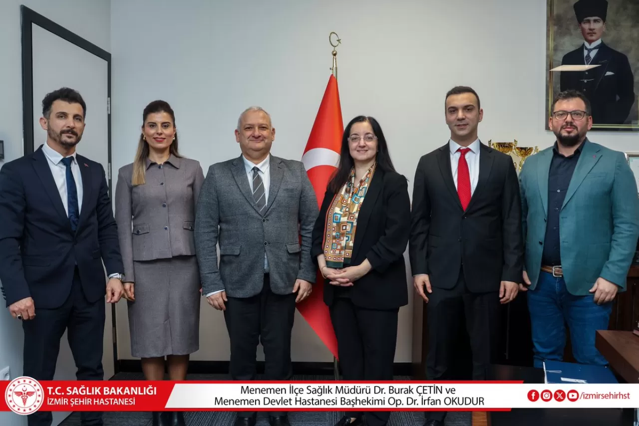 Menemen Sağlık Yöneticilerinden İzmir Şehir Hastanesi'ne Hayırlı Olsun Ziyareti