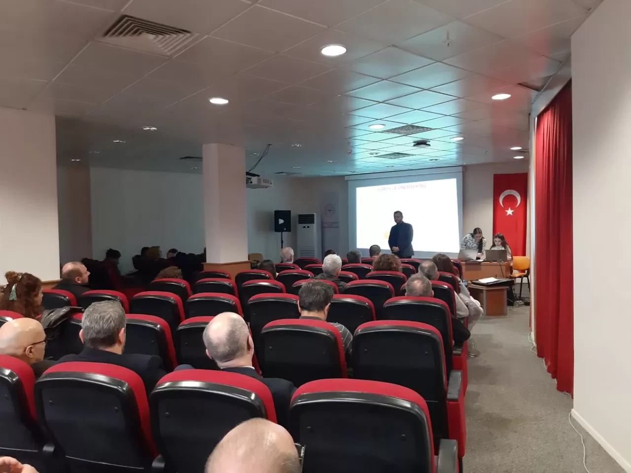 Yalova'da Kronik Hastalıklarla Mücadele İçin İl Kurul Toplantısı Yapıldı