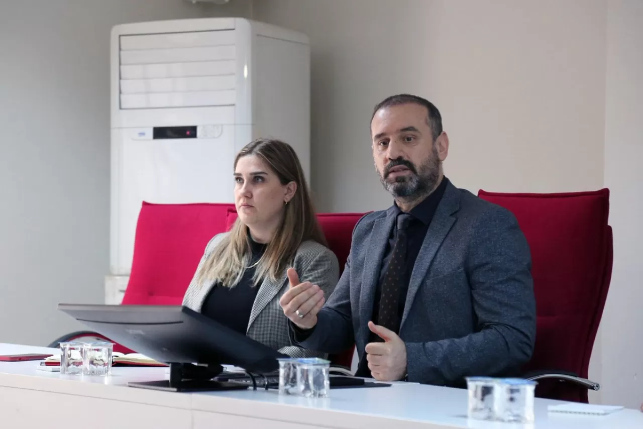 İzmir'de Sağlık Hukuku Çalıştayı Düzenlendi