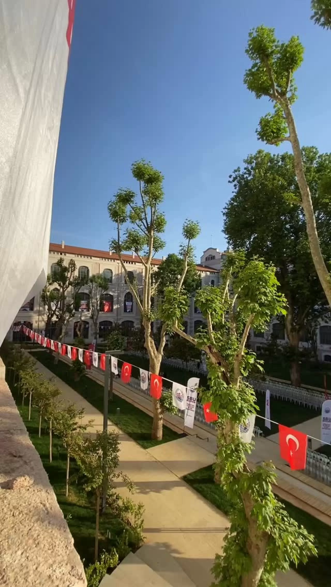 Sağlık Bilimleri Üniversitesi, Sağlık Alanında Nitelikli İnsan Gücünü Yetiştiriyor