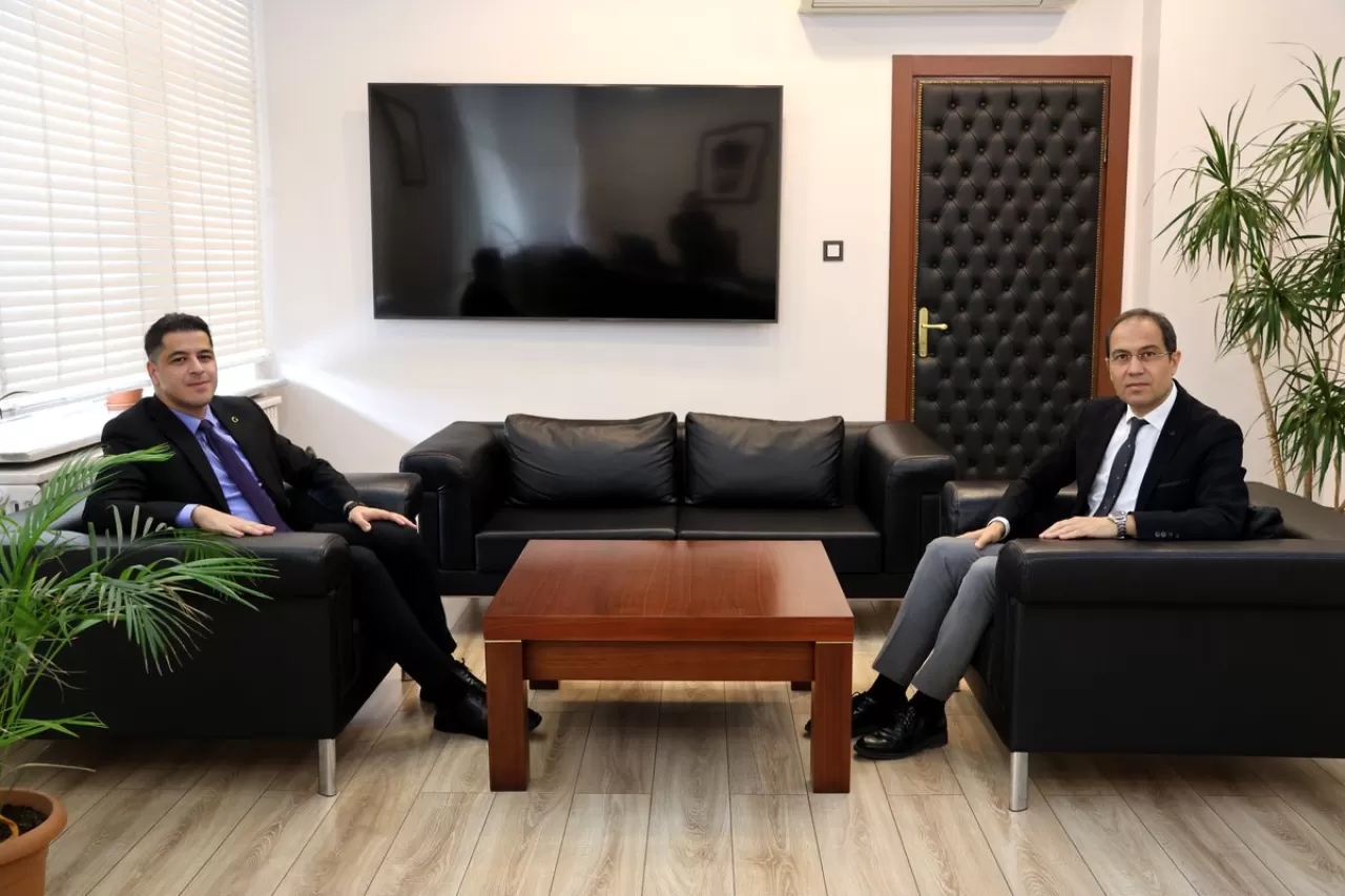 Pınarbaşı Kaymakamı Ağar, İl Sağlık Müdürü Erşan'ı Makamında Ziyaret Etti