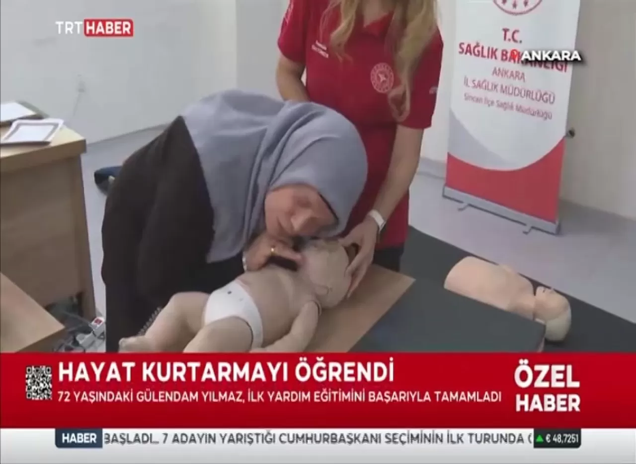 72 Yaşındaki Gülendam Teyze İlk Yardım Gönüllüsü Oldu