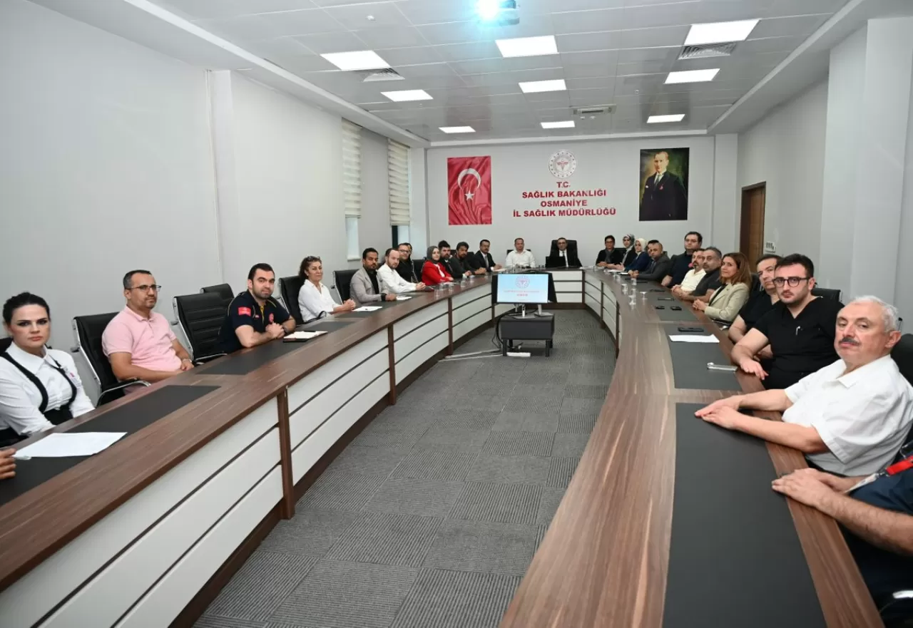 Osmaniye'de Acil Sağlık Hizmetleri Değerlendirme Toplantısı Gerçekleştirildi