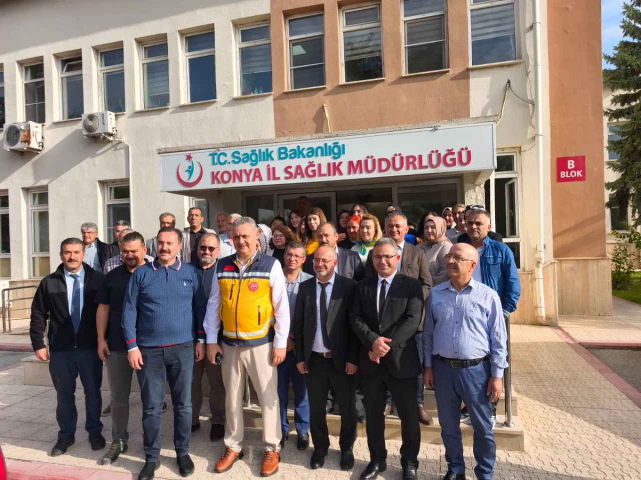 Konya İl Sağlık Müdürü Yusuf Yavuz, Muhasebe Birimi Çalışanlarını Ziyaret Etti