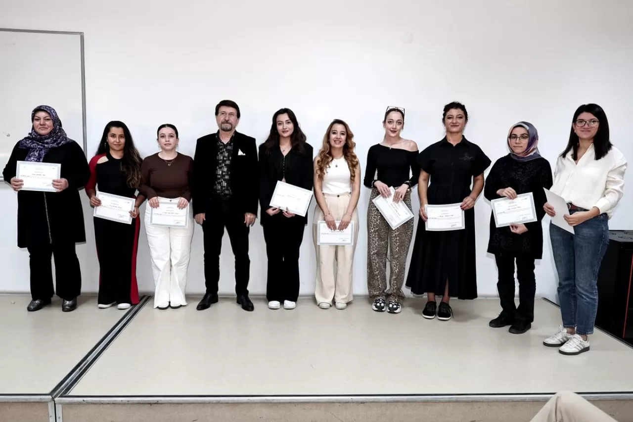 Kayseri'de Anne Sütü ve Tamamlayıcı Beslenme Eğitimleri Verildi