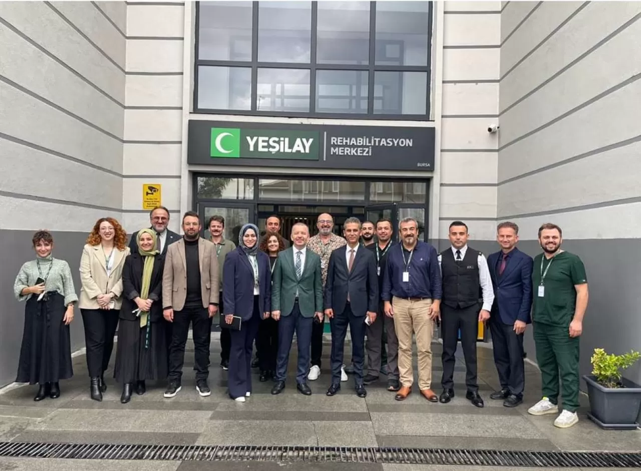 Nilüfer Protokolü Yeşilay Bursa Rehabilitasyon Merkezi'ni Ziyaret Etti