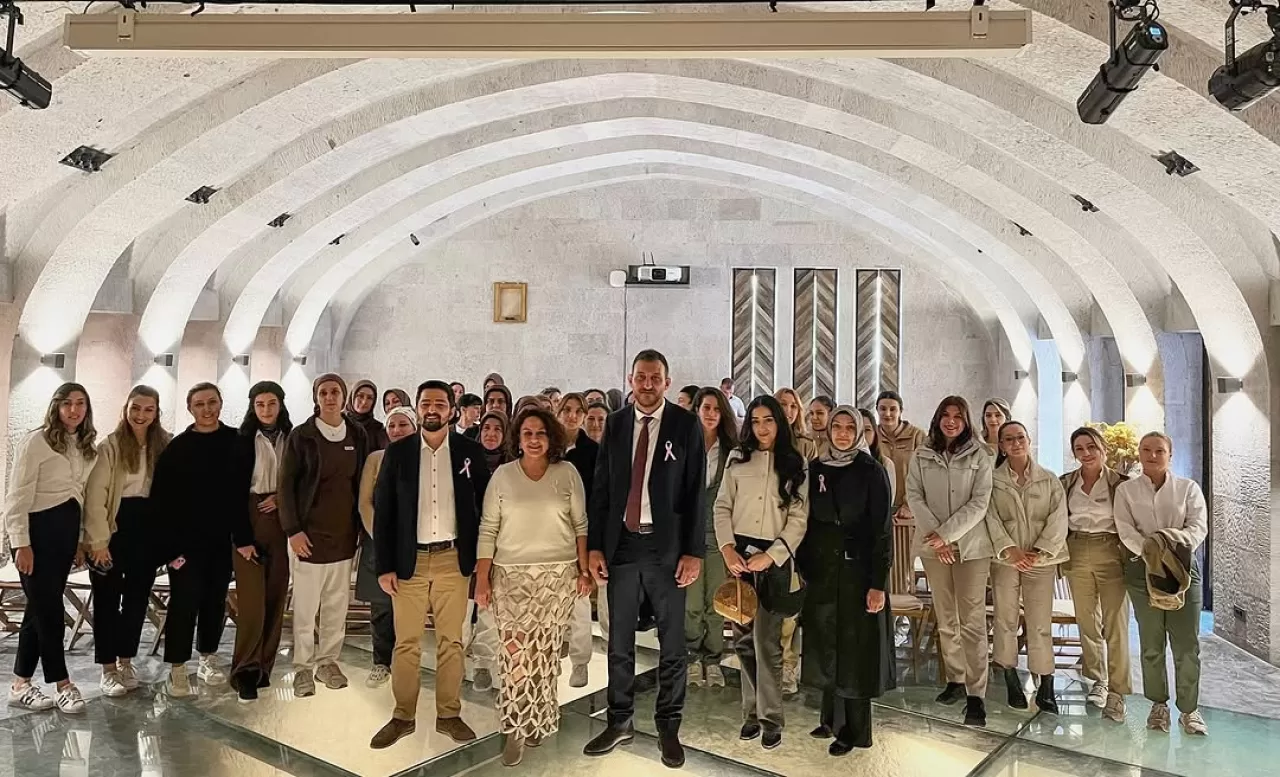 Kapadokya'da Meme Kanseri Farkındalık Semineri Düzenlendi