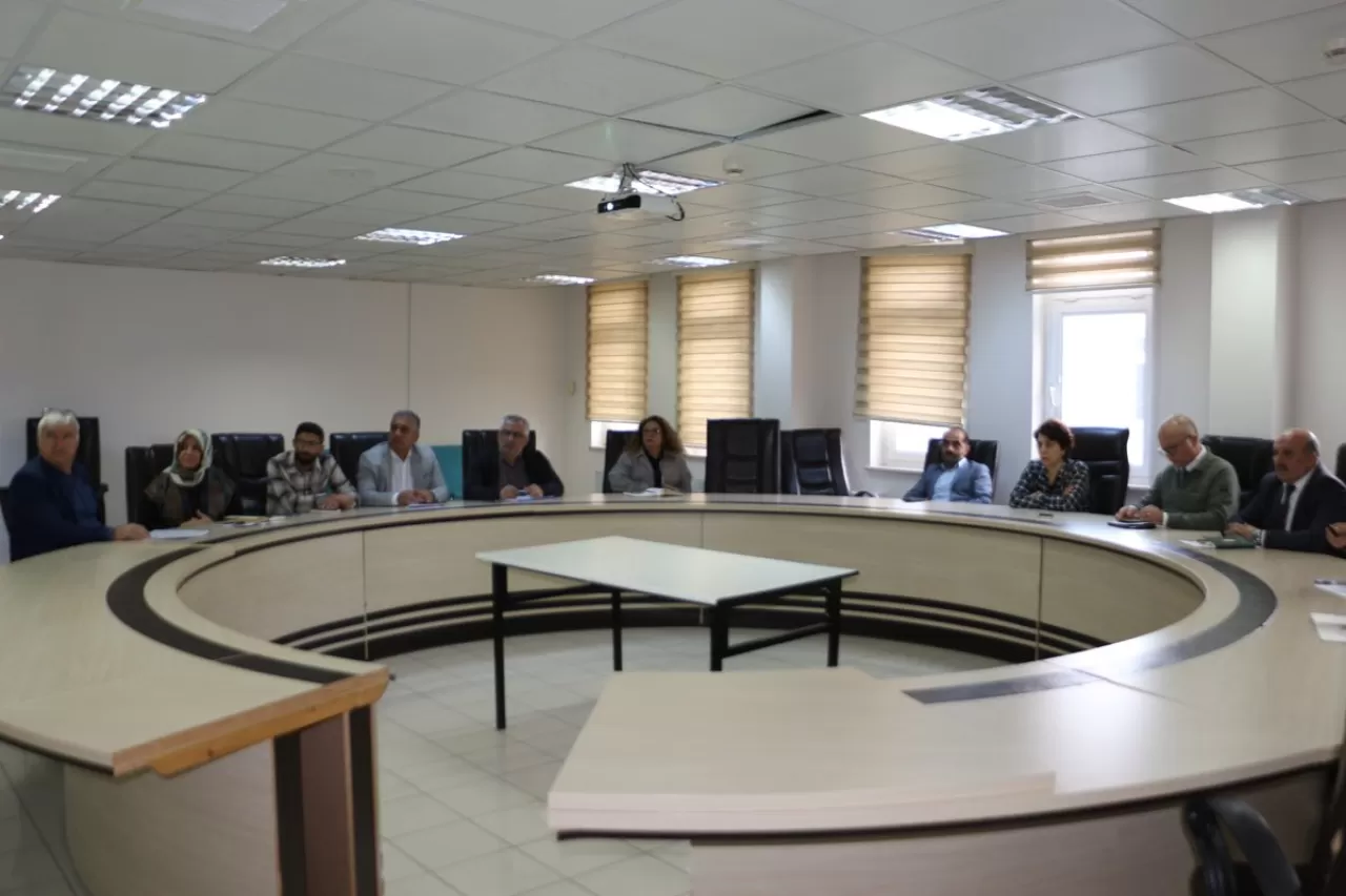 Elazığ'da Sağlık Hizmetlerinin Kalitesi ve Verimliliği İçin Değerlendirme Toplantısı Yapıldı