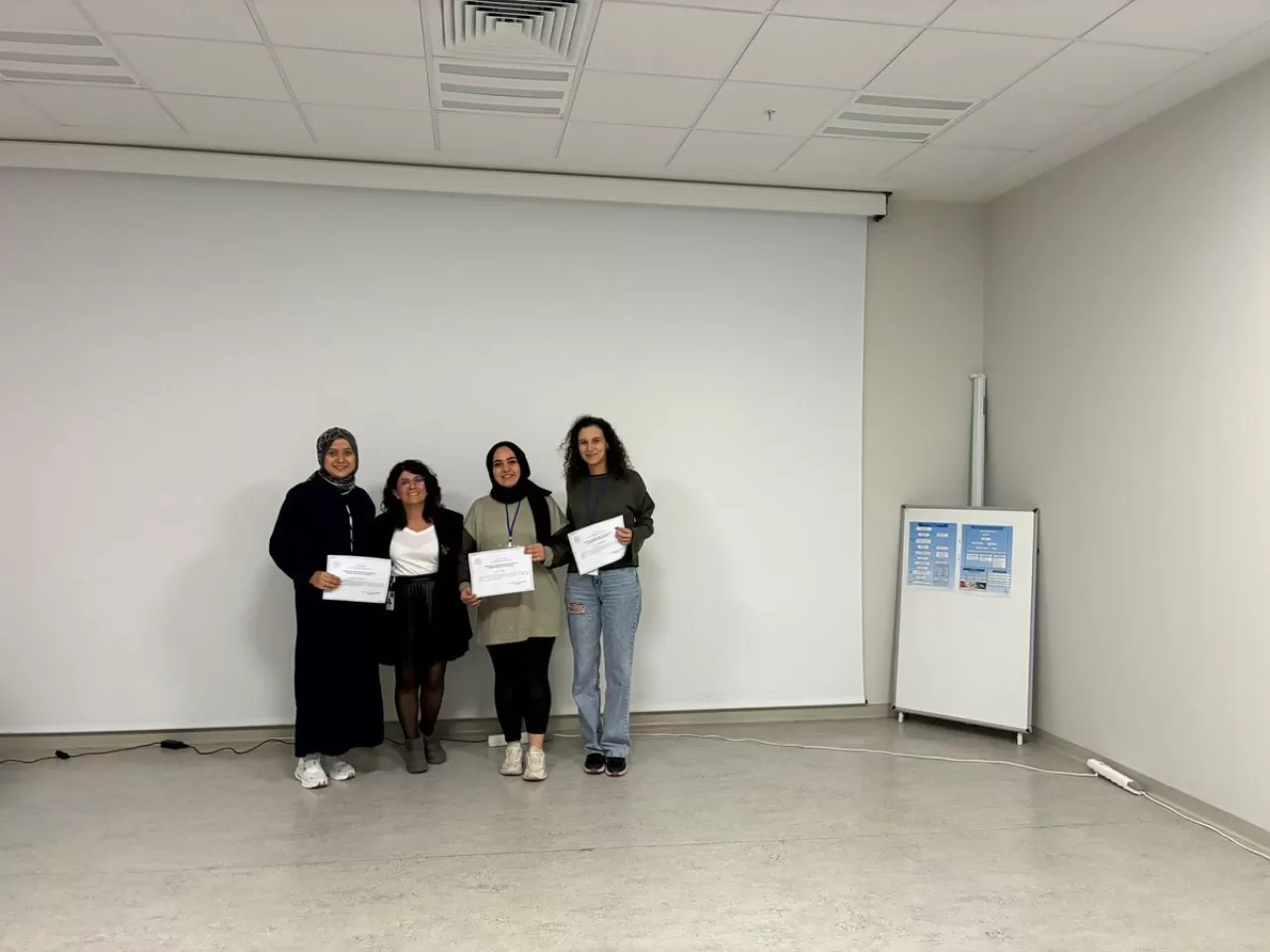 Manisa'da Doğum ve Yenidoğan Yoğun Bakım Personeline Eğitim