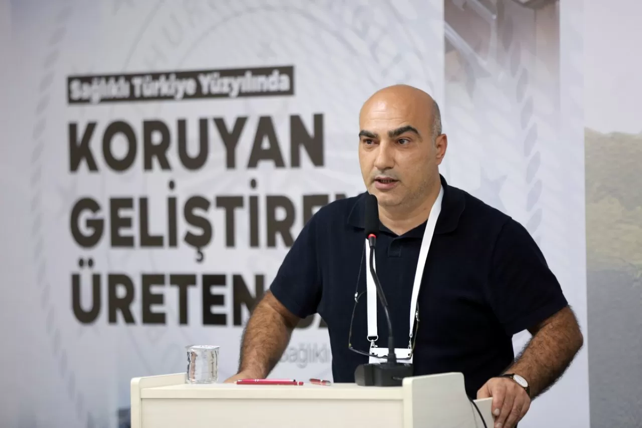 İzmir'de Sağlık Yatırımları ve Projeleri Masaya Yatırıldı