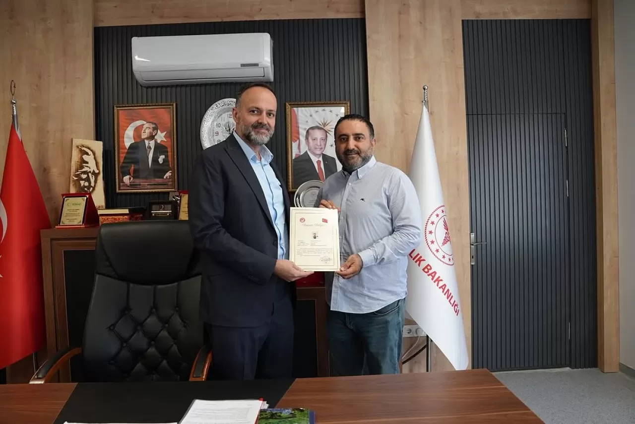 Hatay Defne Devlet Hastanesi Başhekimi'ne Teşekkür Belgesi