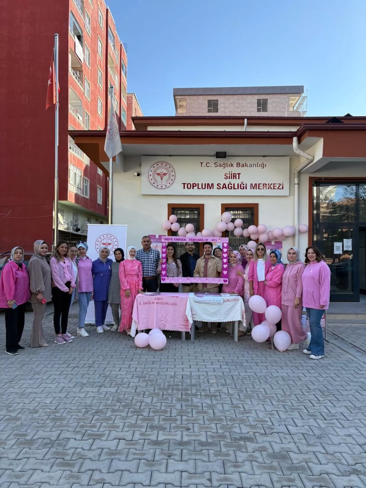 Siirt'te Meme Kanseri Farkındalık Ayı'nda Anlamlı Etkinlik