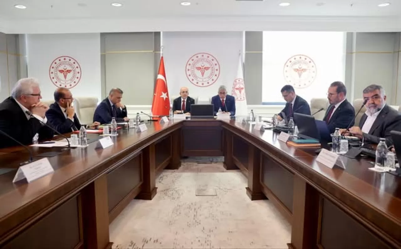 Ardahan İl Sağlık Müdürlüğü ile Bakanlık Yetkililerinden Sağlık Yatırımları Strateji Toplantısı