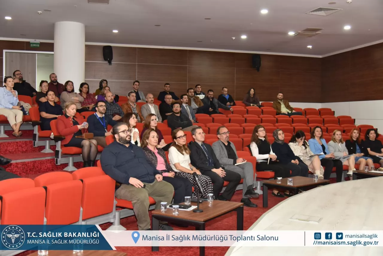 Manisa'da Acil Hasta Sevk Koordinasyonu İçin Üst Düzey Toplantı