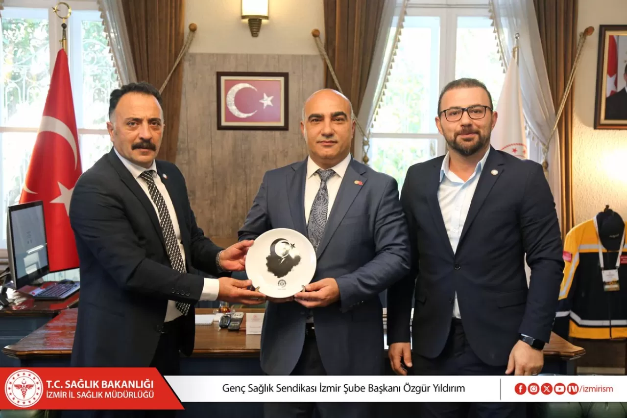 İzmir İl Sağlık Müdürü Doç. Dr. Ayhan Kul, Sendika Temsilcilerini Ağırladı