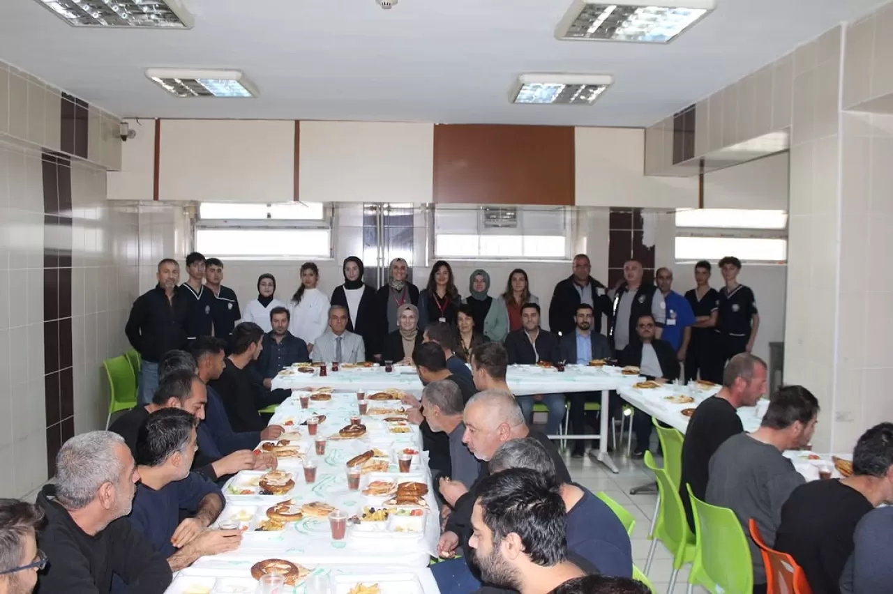 Elazığ Ruh Sağlığı Hastanesi'nde 10. Serviste Kahvaltı Programı Düzenlendi