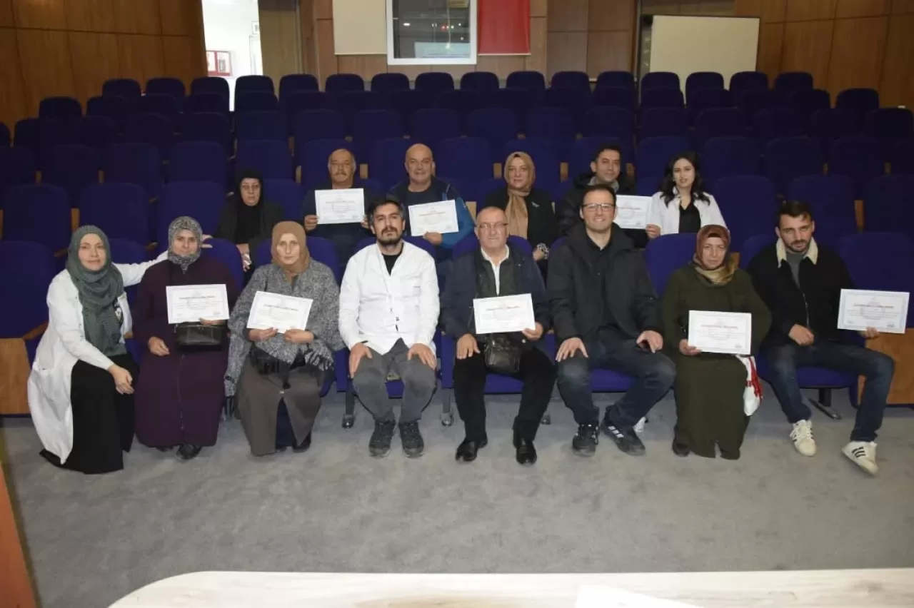 Bayburt Yeni Devlet Hastanesi'nde Diyabet Okulu Eğitimleri Yoğun İlgi Gördü